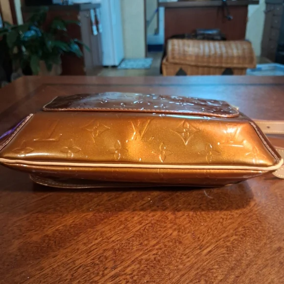 Louis Vuitton Brown Monogram Shoulder Bag - Picture 3 of 15